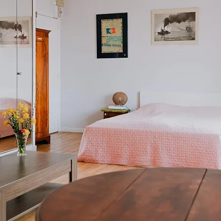 Front De Mer - Mozart Apartment